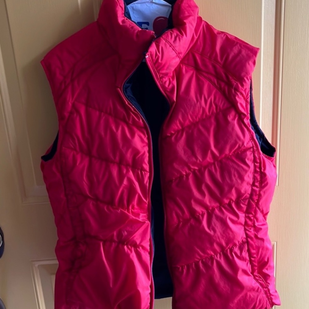 Nike women’s XL reversible vest red black puffer